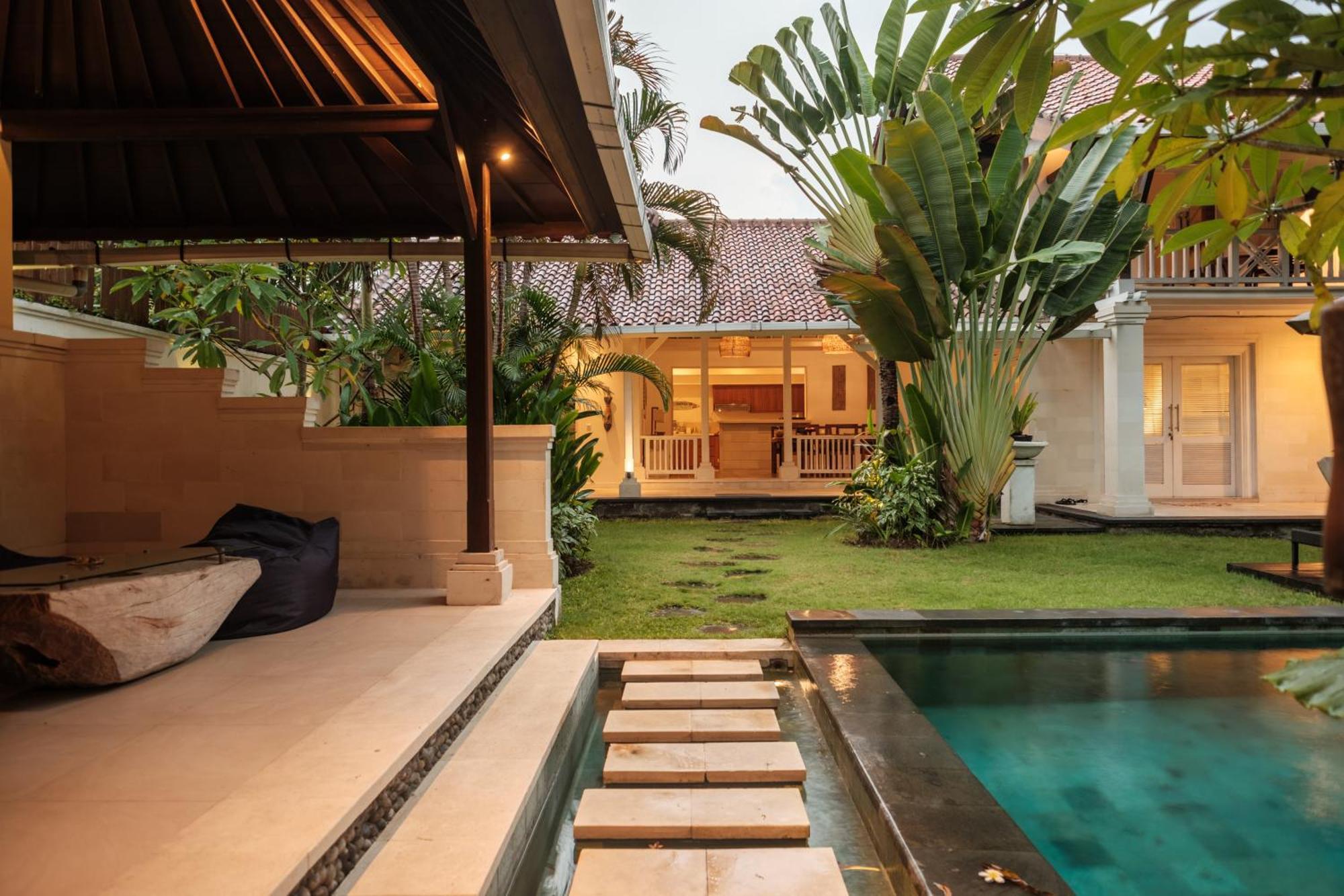 Uma Lima Villa Batu Belig - Close To The Beach 坎古 外观 照片